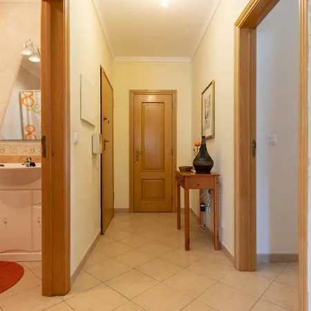 Each - House * Albufeira