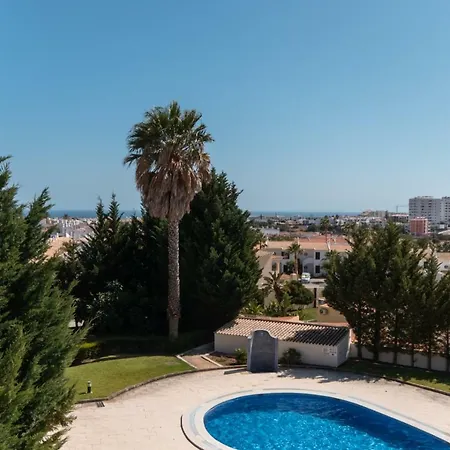 Each - House * Albufeira